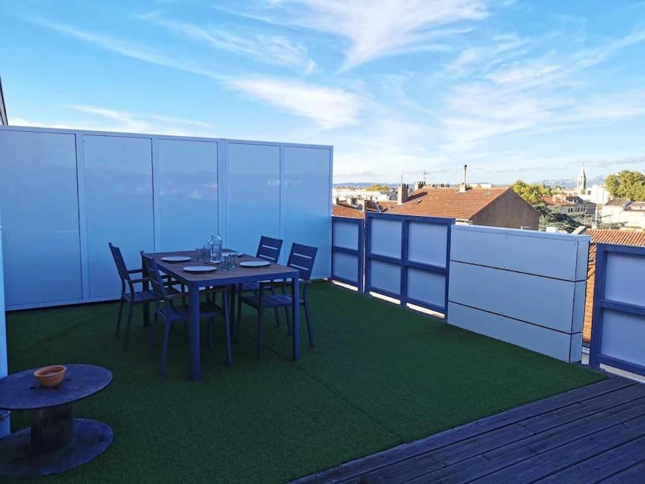 Le Petit Roof Top*Clim*Wifi Miramas Dış mekan fotoğraf
